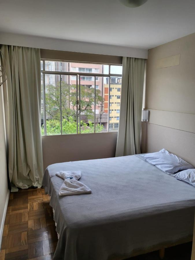Vicz Hotel *